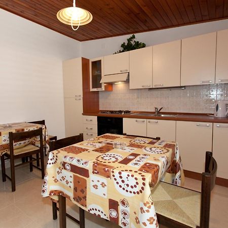 Apartments Milana Тучепи Екстер'єр фото